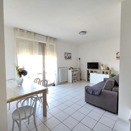 Residenza Tiziana Leilighet Luino Eksteriør bilde